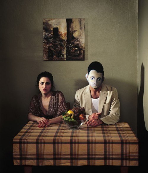 «Автопортрет с моей воображаемой женой (с фруктами)» (2010) / Изображение на основе синонима картины Горки.
