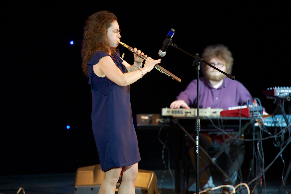 Первый Московский фестиваль дудука, 30 апреля 2014 года. Выступают Селена и группа Whalephant.