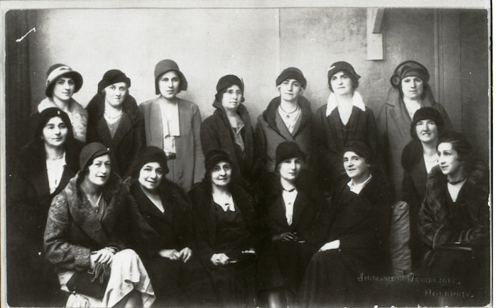 (Ассоциация Армянских Женщин Манчестера, Архивы Манчестерской Центральной Библиотеки)