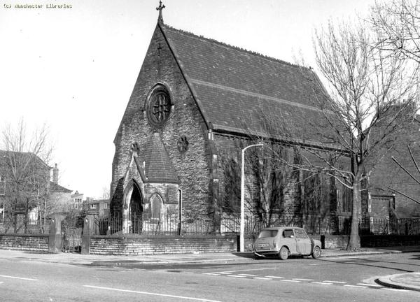 Армянская Апостольская Церковь Святой Троицы в Манчестере, 1970 год. 