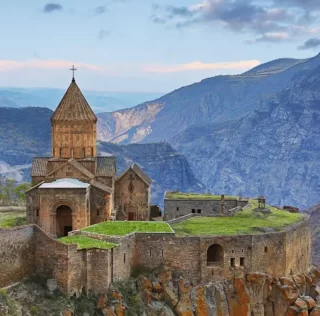 Как познакомиться с культурой «скрытых троп» Армении