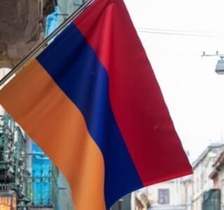 Армения разрывается между Россией и Западом 